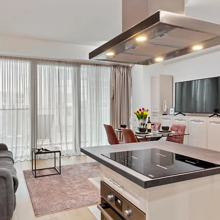 One Tower Apartments Bucharest Room photo